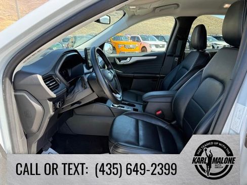 Used 2025 Ford Escape Platinum image 14
