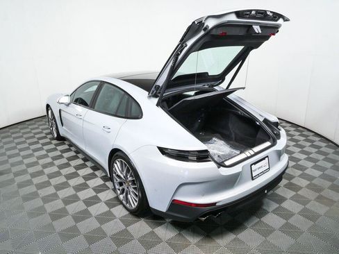 New 2026 Porsche Panamera image 34