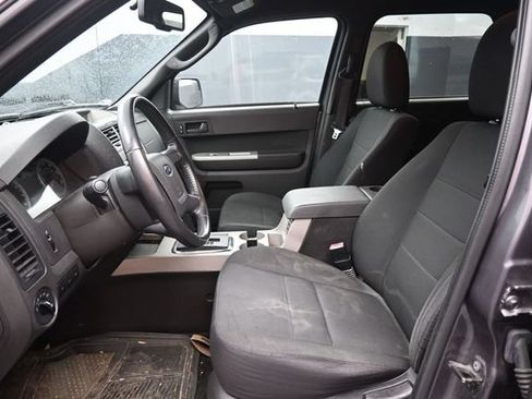 Used 2010 Ford Escape XLT FWD image 16