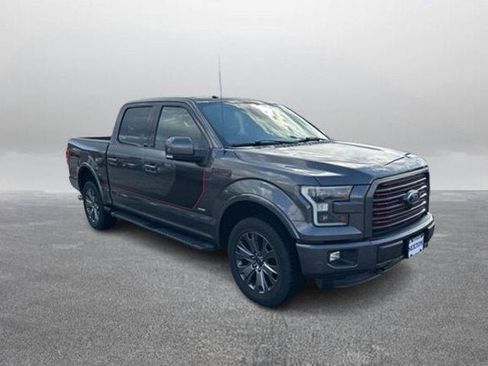 Used 2016 Ford F150 Lariat w/ Equipment Group 502A Luxury AWD/4WD image 5