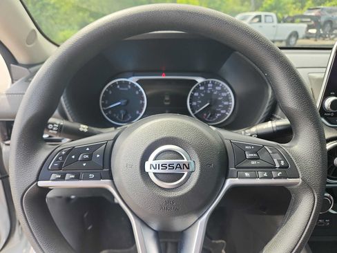 Certified 2023 Nissan Sentra SV FWD image 18