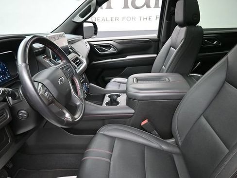 Used 2022 Chevrolet Suburban RST w/ Luxury Package AWD/4WD image 16