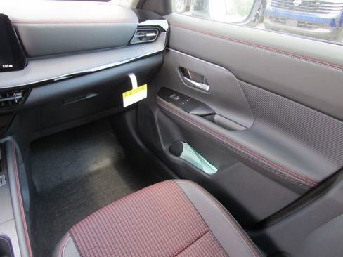 New 2026 Nissan Kicks SR w/ Cold Weather Package image 19