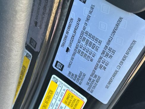 Used 2023 GMC Yukon Denali w/ LPO, Floor Liner Package AWD/4WD image 28