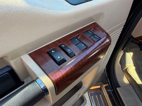 Used 2014 Ford F250 King Ranch image 24