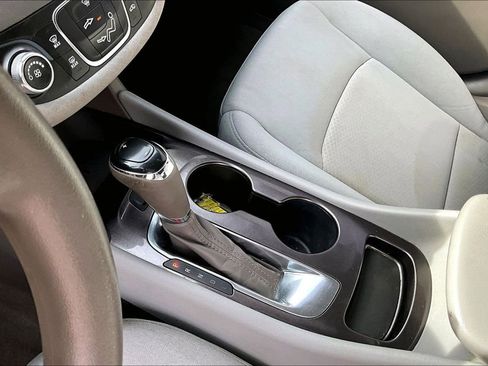 Used 2016 Chevrolet Malibu LS image 17