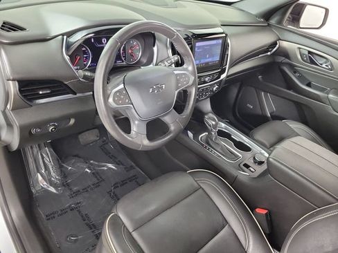 Used 2022 Chevrolet Traverse Premier w/ Redline Edition AWD/4WD image 18
