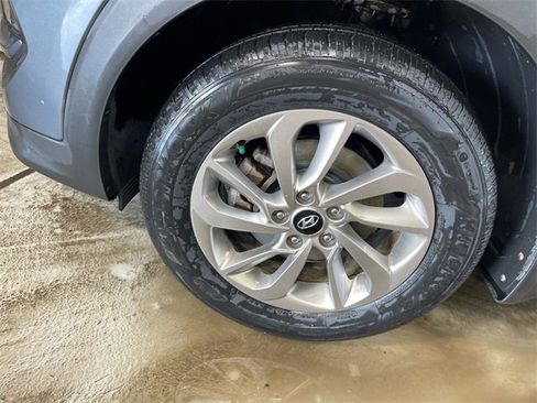Used 2017 Hyundai Tucson SE image 10