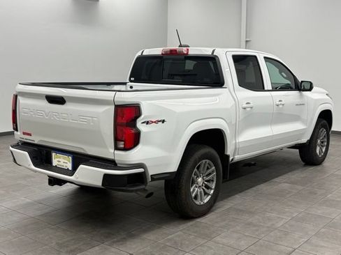 Used 2026 Chevrolet Colorado LT w/ LT Convenience Package AWD/4WD image 2