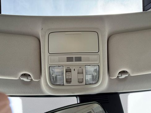 Used 2019 Honda Accord EX image 47