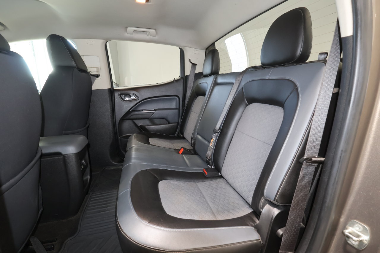 Used 2015 Chevrolet Colorado Z71 AWD/4WD image 14