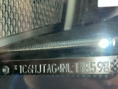 Certified 2022 Jeep Gladiator Sport w/ Trailer Tow Package image 28