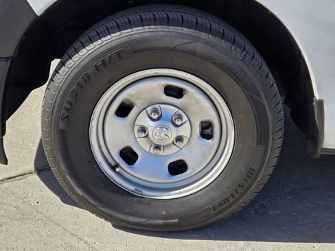 Used 2015 RAM 1500 Tradesman image 5