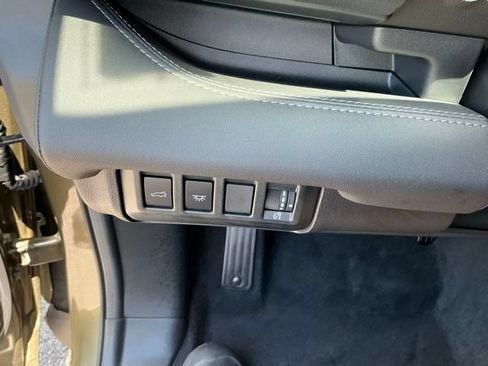 Certified 2024 Subaru Ascent Touring AWD/4WD image 21