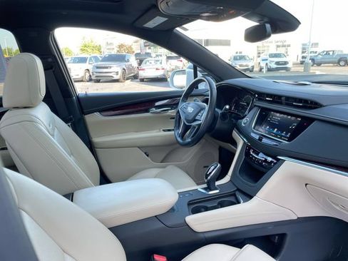 Certified 2018 Cadillac XT5 Premium Luxury FWD image 19