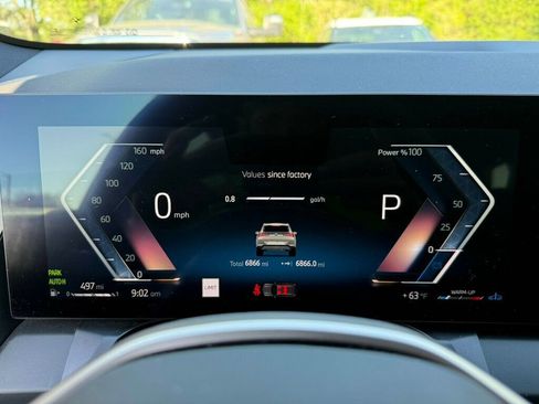 Used 2025 BMW X3 xDrive30i w/ Convenience Package AWD/4WD image 4