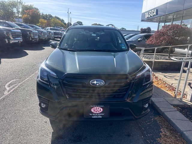 Used 2024 Subaru Forester Limited AWD/4WD image 2