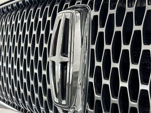 Used 2022 Lincoln Navigator Reserve image 15
