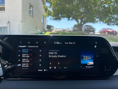 Used 2025 Hyundai Palisade SEL FWD image 14