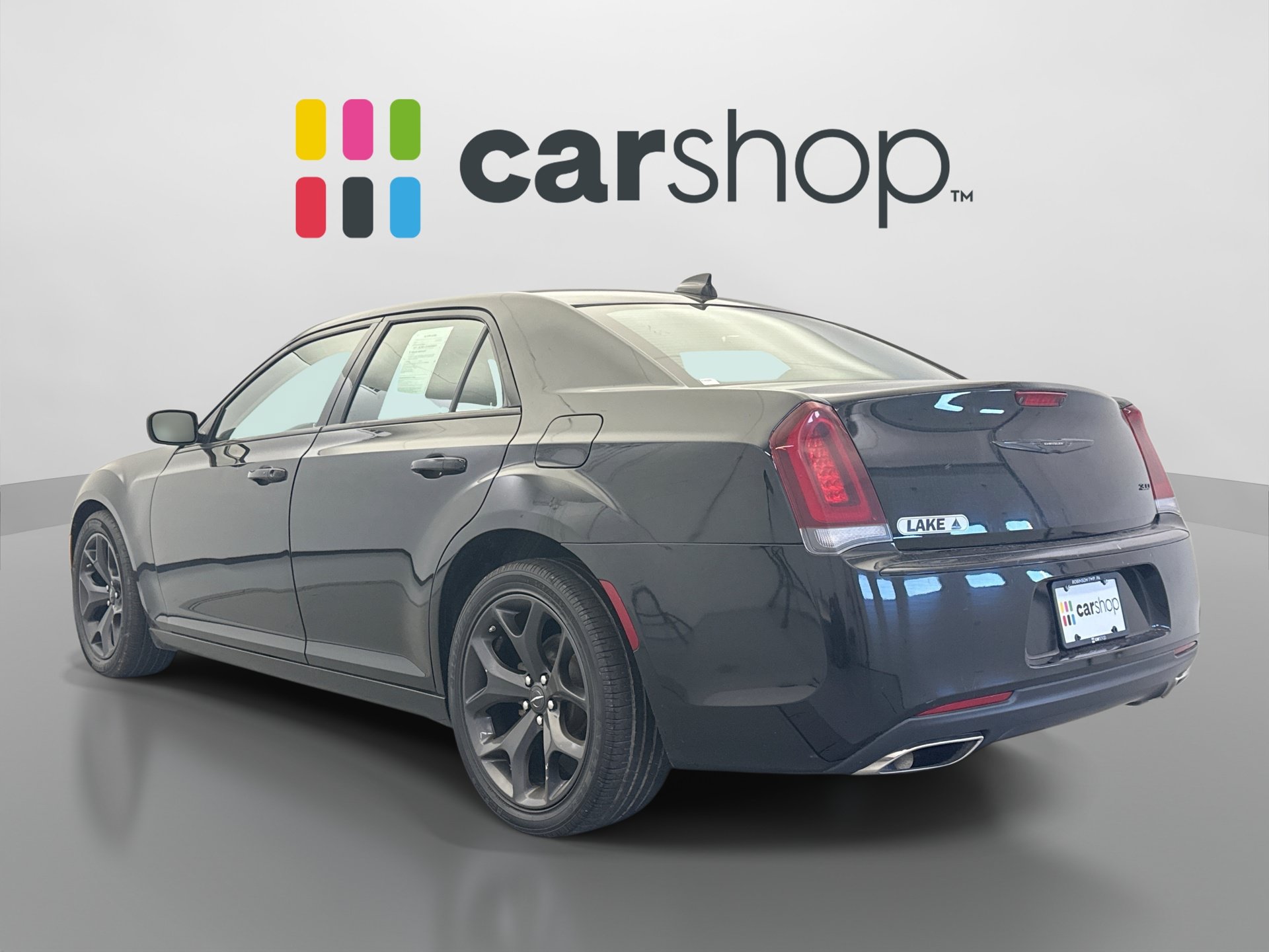 Used 2023 Chrysler 300 Touring w/ Sport Appearance Package RWD image 3