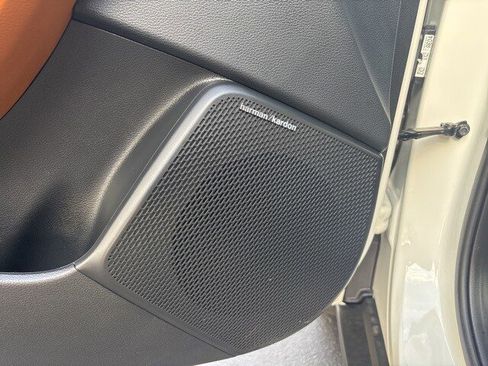 Used 2025 Kia Soul EX image 12