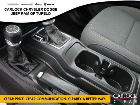 Used 2025 Jeep Wrangler Sahara AWD/4WD image 21