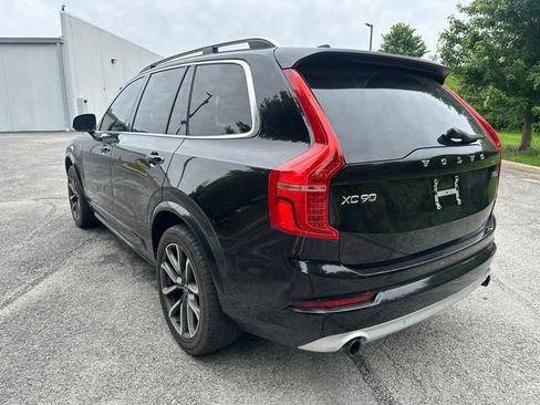 Used 2018 Volvo XC90 T5 Momentum w/ Convenience Package AWD/4WD image 5