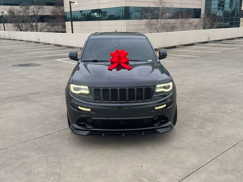 Used 2014 Jeep Grand Cherokee SRT image 50