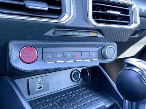 Used 2024 Ford Mustang Premium image 33