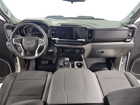 Used 2024 Chevrolet Silverado 1500 LT Trail Boss w/ Convenience Package II image 11