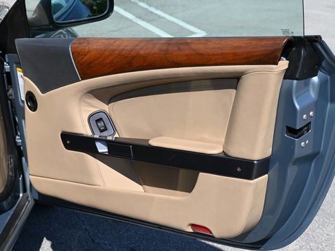Used 2005 Aston Martin DB9 Volante image 20