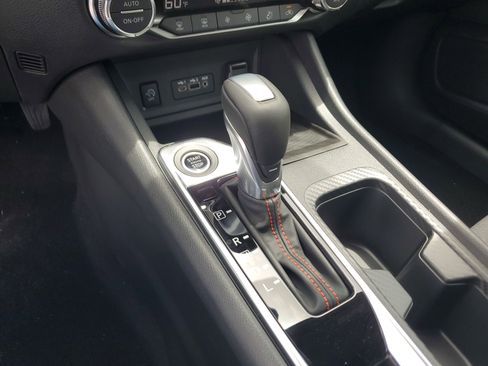 New 2025 Nissan Sentra SR w/ Midnight Edition image 25