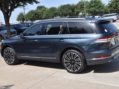 Used 2023 Lincoln Aviator Black Label AWD/4WD image 11