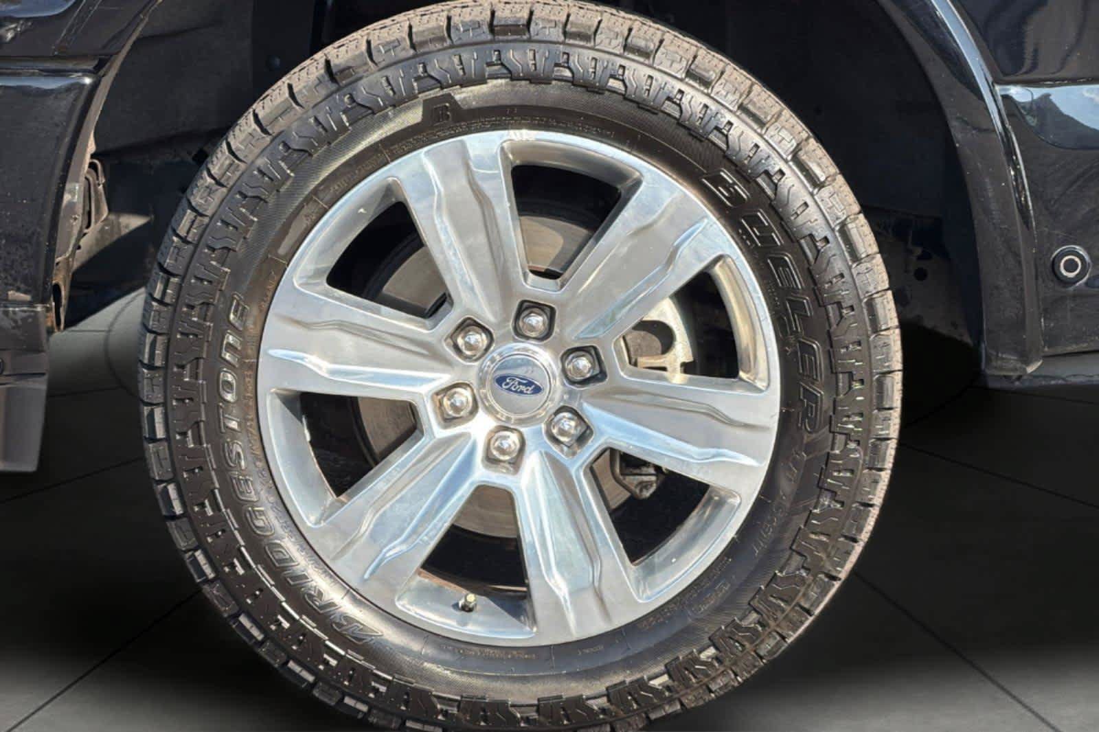 Used 2018 Ford F150 Platinum w/ Equipment Group 701A Luxury AWD/4WD image 11