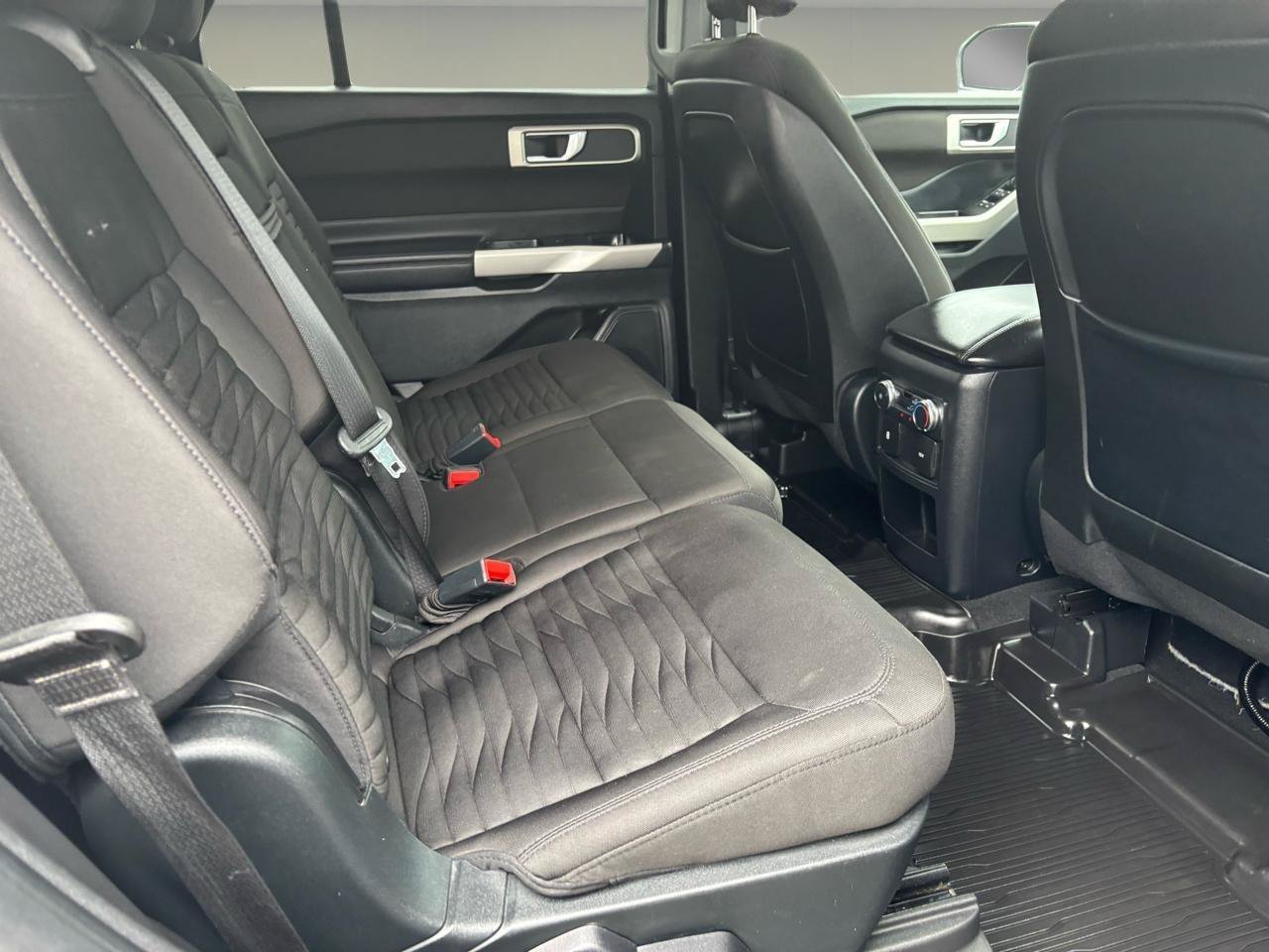 Used 2020 Ford Explorer XLT w/ Comfort Package AWD/4WD image 21