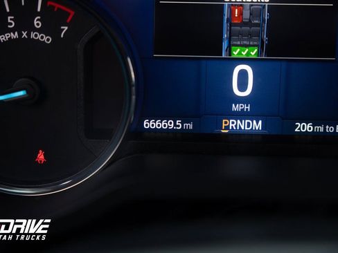 Used 2023 Ford Expedition Max XLT image 29