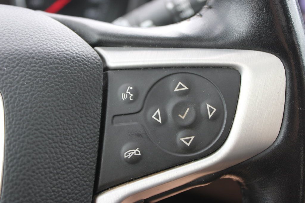 Used 2020 GMC Terrain SLT w/ Preferred Package FWD image 24