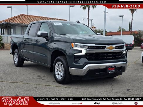 Used 2025 Chevrolet Silverado 1500 LT image 1