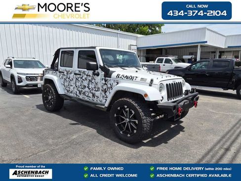Used 2012 Jeep Wrangler Unlimited Sahara w/ Connectivity Group AWD/4WD image 1