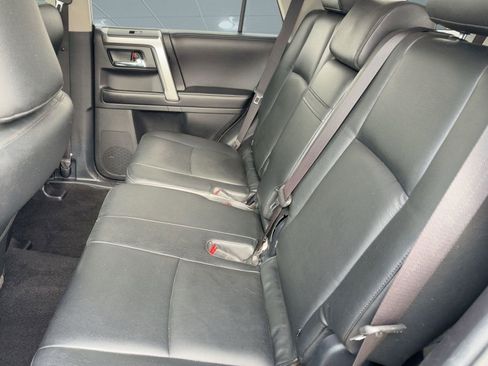 Used 2016 Toyota 4Runner SR5 image 15