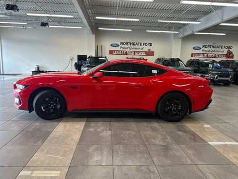 Used 2024 Ford Mustang GT RWD image 15