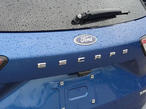 Used 2022 Ford Escape SEL image 13