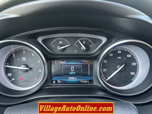 Used 2020 Buick Envision Essence AWD/4WD image 25