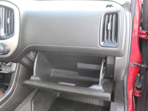 Used 2019 GMC Canyon Denali image 47