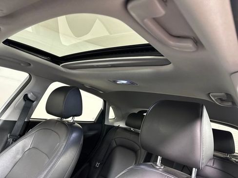 Used 2021 Hyundai Kona Limited image 12