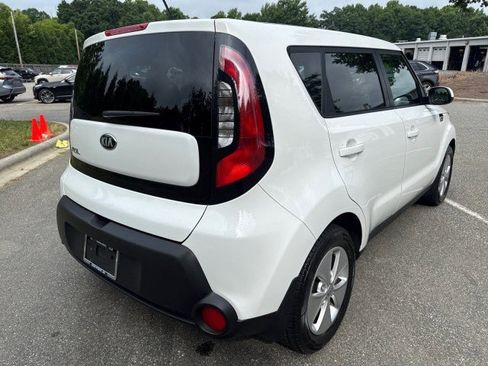 Used 2016 Kia Soul FWD image 7