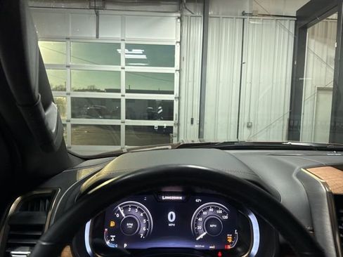 Used 2024 RAM 1500 Limited image 10