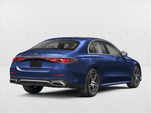 New 2026 Mercedes-Benz E 450 4MATIC Sedan image 2