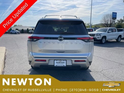 Used 2025 Nissan Pathfinder SL AWD/4WD image 54