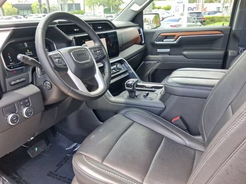 Used 2023 GMC Sierra 1500 Denali w/ Technology Package RWD image 12